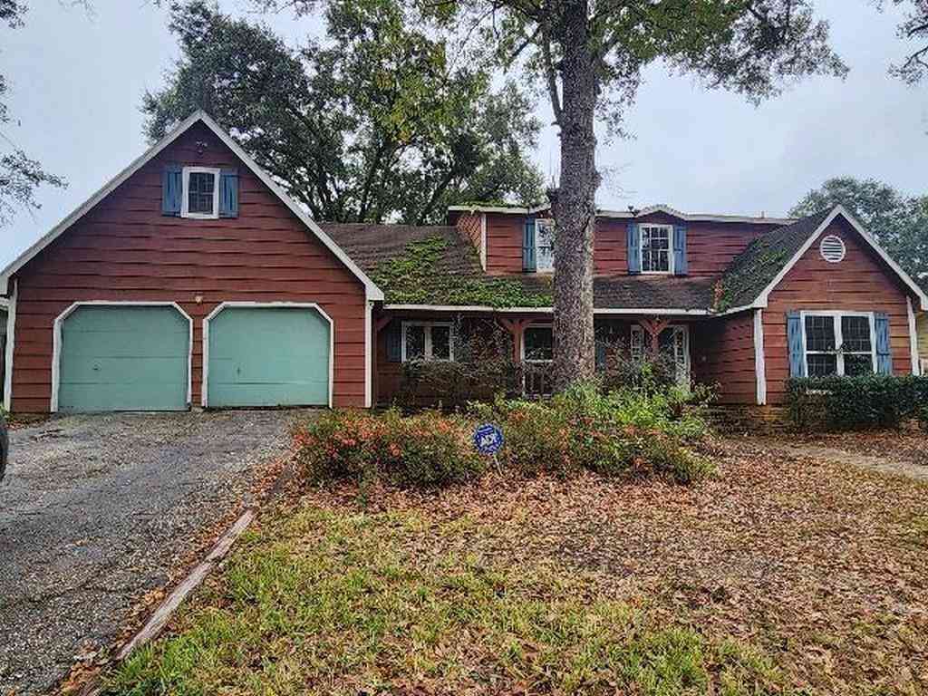 Homes For Sale - 2401 W Huffman Drive<br/> Mobile, AL 36693