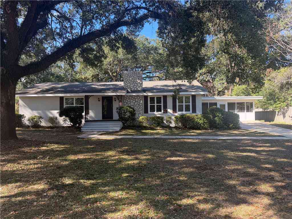 Homes For Sale - 920 Pace Parkway<br/> Mobile, AL 36693