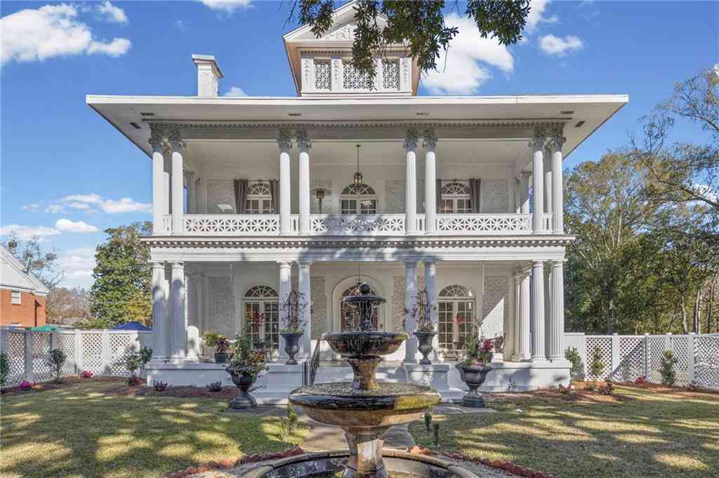 Mobile Home For Sale - 1410 Government Street<br/> Mobile, AL 36604