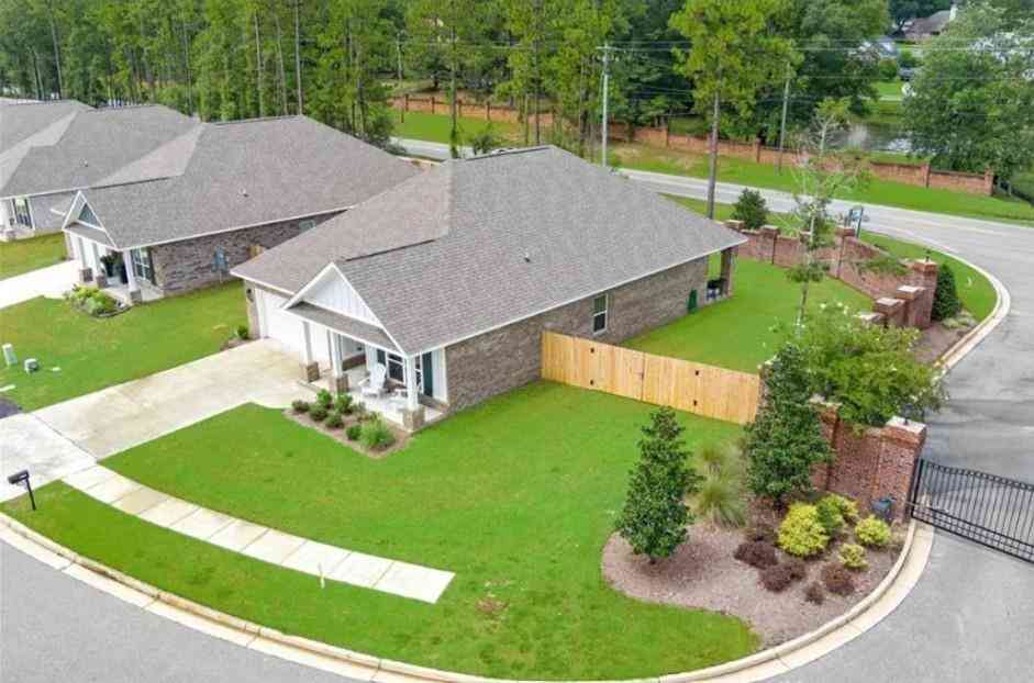 Homes For Sale - 3200 Long Leaf Way<br/> Mobile, AL 36695