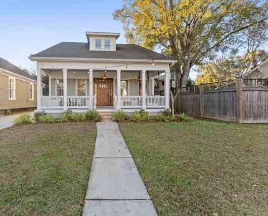 Homes For Sale - 15 Semmes Avenue<br/> Mobile, AL 36604
