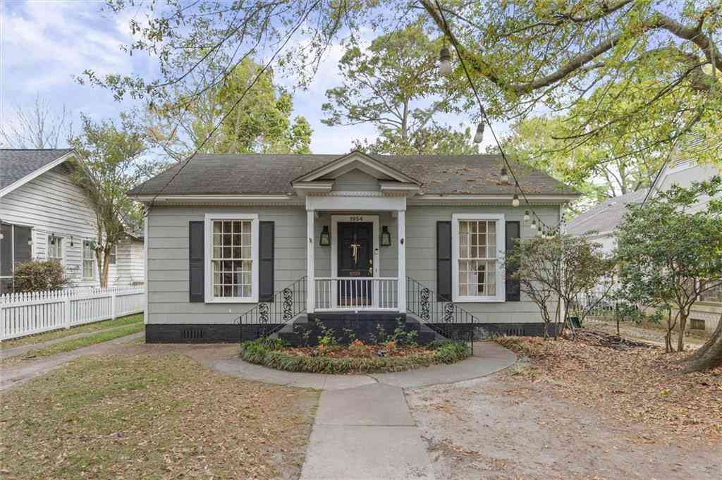 Homes For Sale - 1954 Old Government Street<br/> Mobile, AL 36606