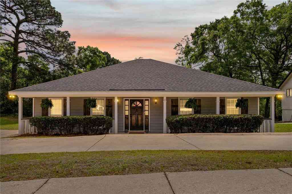 Homes For Sale - 2309 Anclote Court<br/> Mobile, AL 36695