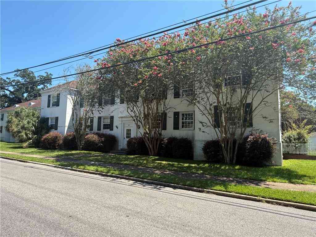 Condo For Sale - 214 Upham Street #4C<br/> Mobile, AL 36607
