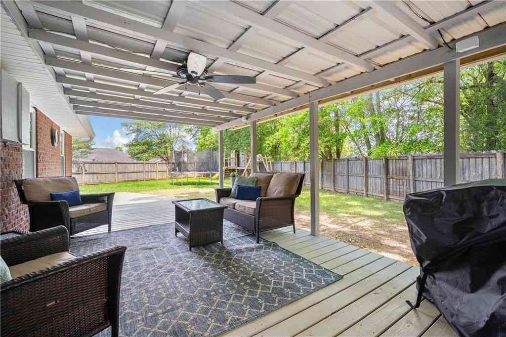 Homes For Sale - 2037 Milton Court<br/> Mobile, AL 36695