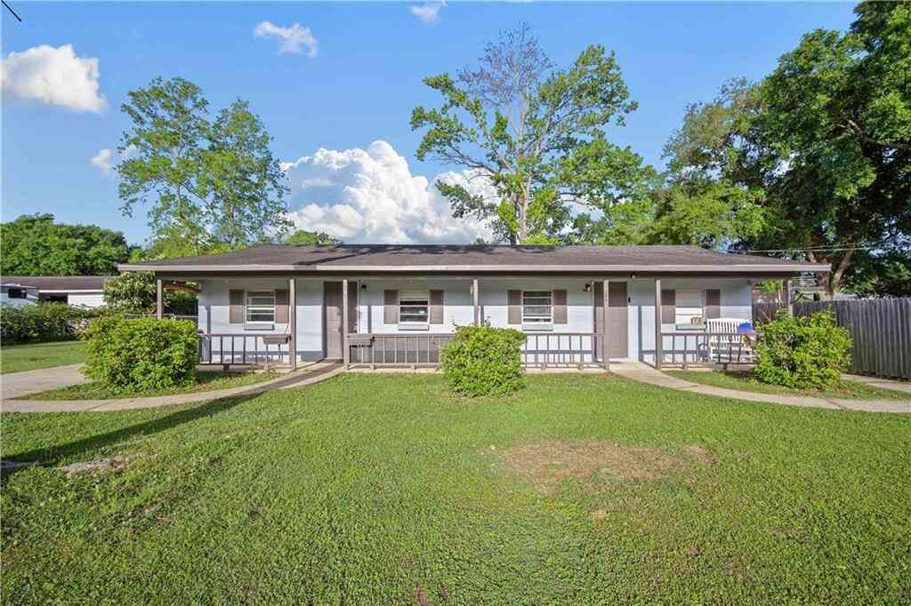 Homes For Sale - 9032 Ingleside Avenue<br/> Irvington, AL 36544