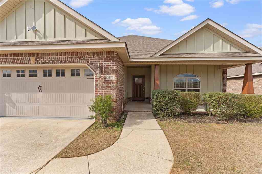 Homes For Sale - 3176 Essex Place Drive<br/> Mobile, AL 36695