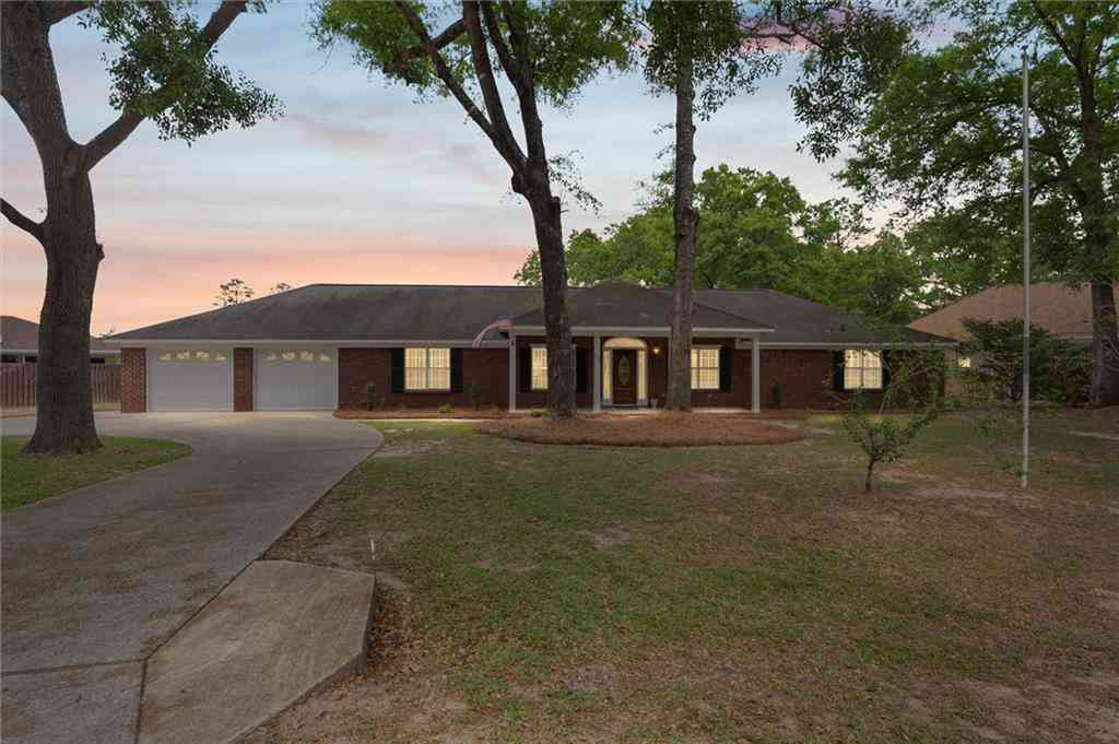 Homes For Sale - 651 Norton Drive<br/> Mobile County, Satsuma, AL 36572