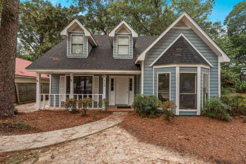 Homes For Sale - 902 Pinemont Drive<br/> Mobile, AL 36609