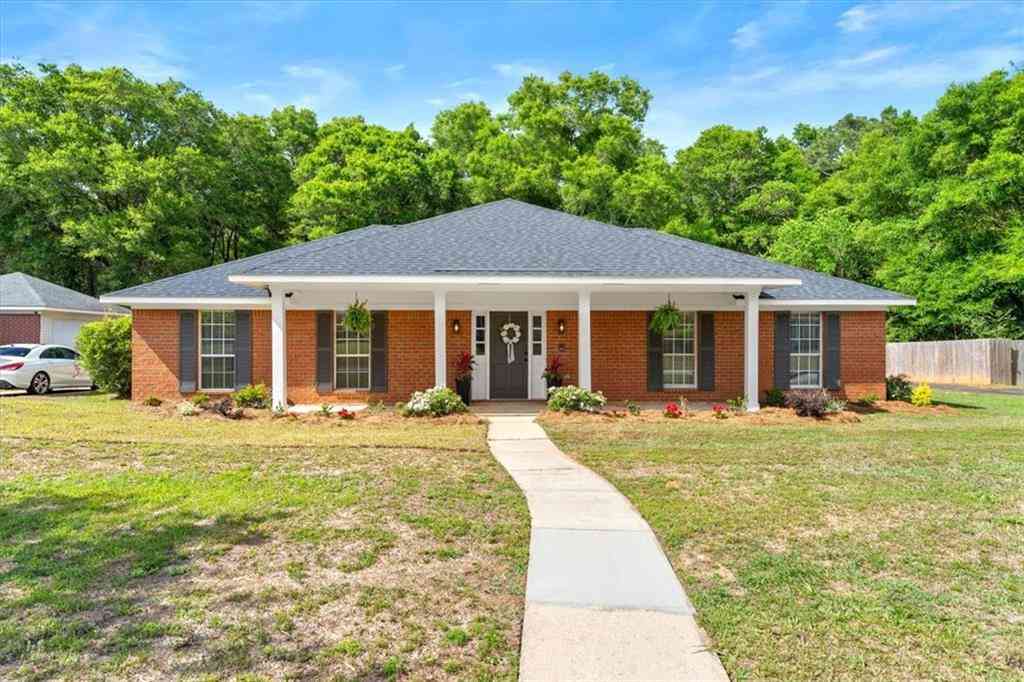 Homes For Sale - 7620 S Meadows Drive<br/> Mobile, AL 36619