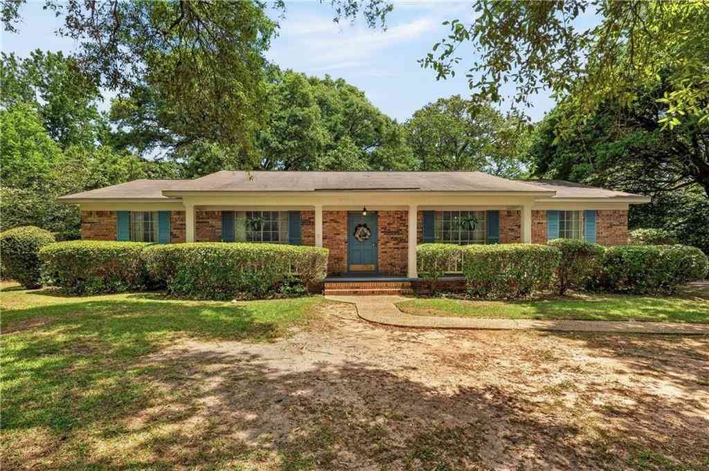 Homes For Sale - 2021 Maryknoll Court<br/> Mobile, AL 36695