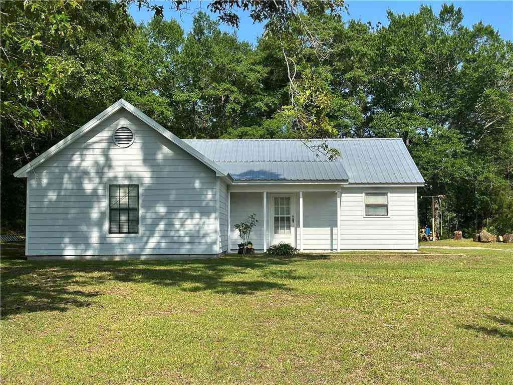 Homes For Sale - 20010 Boothe Drive<br/> Citronelle, AL 36522