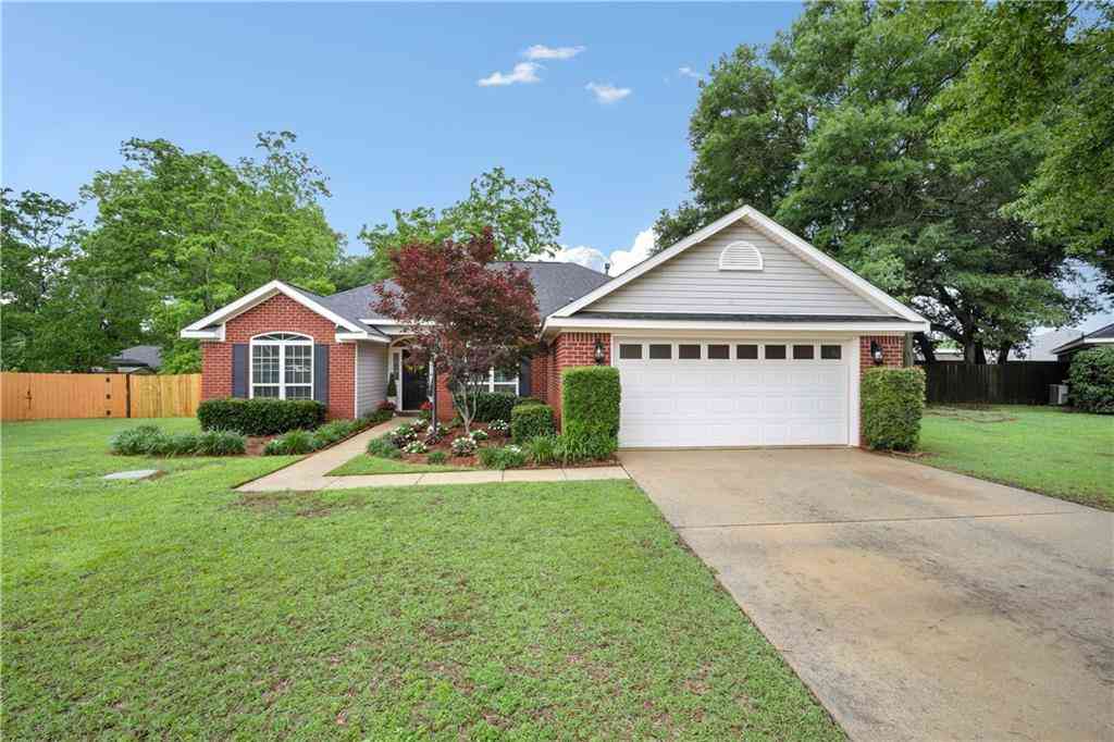 Homes For Sale - 9315 Champion Hills Cove<br/> Mobile, AL 36695