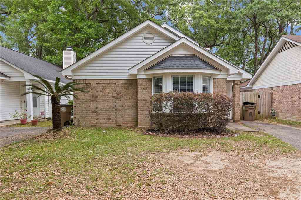 Homes For Sale - 1729 Snowmass Court<br/> Mobile, AL 36609