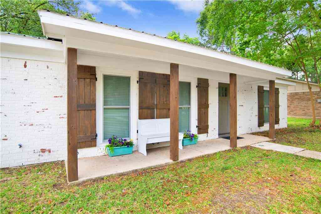 Homes For Sale - 546 Scott Drive<br/> Saraland, AL 36571