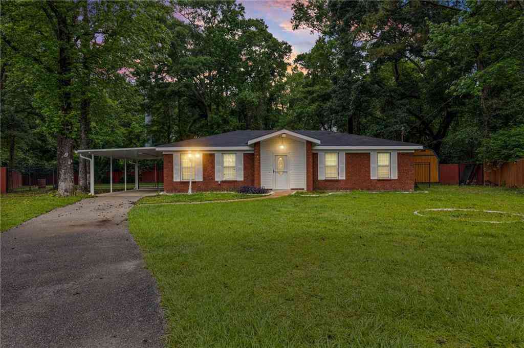 Homes For Sale - 5950 Idlemoore Drive<br/> Theodore, AL 36582