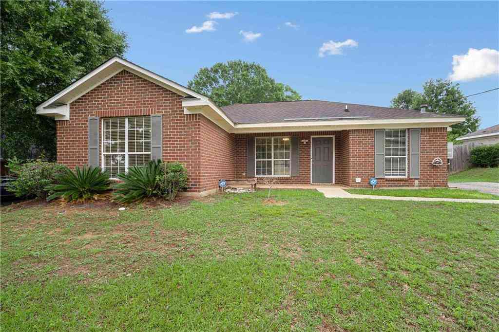Homes For Sale - 1558 Homestead Drive<br/> Semmes, AL 36575