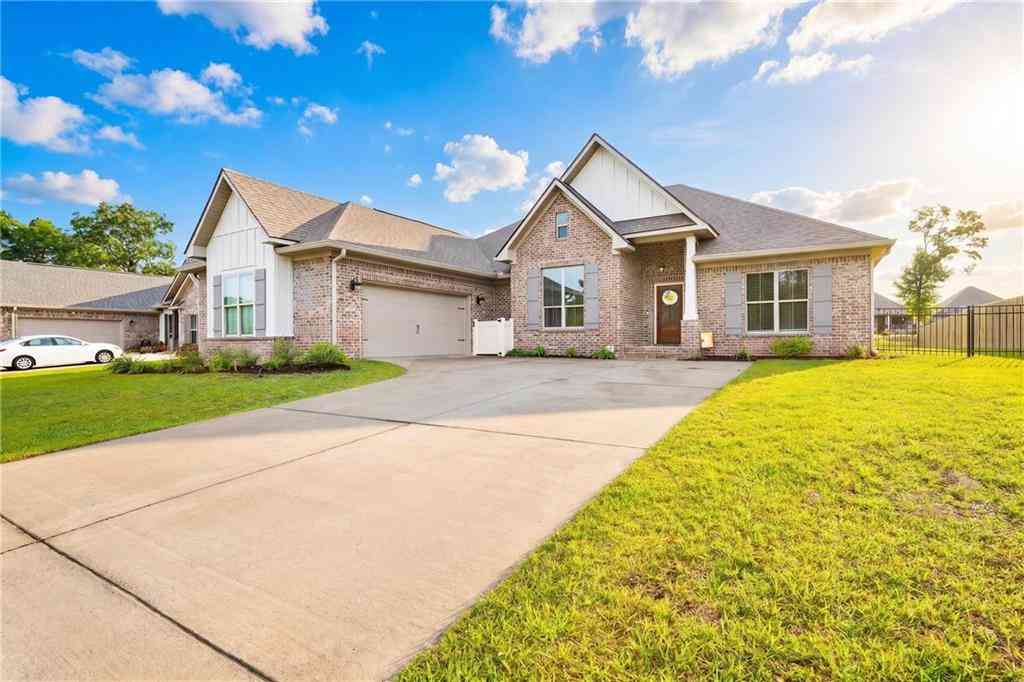 Homes For Sale - 12672 Squirrel Drive<br/> Spanish Fort, AL 36527