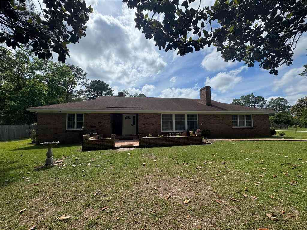 Homes For Sale - 10224 Padgett Switch Road<br/> Irvington, AL 36544