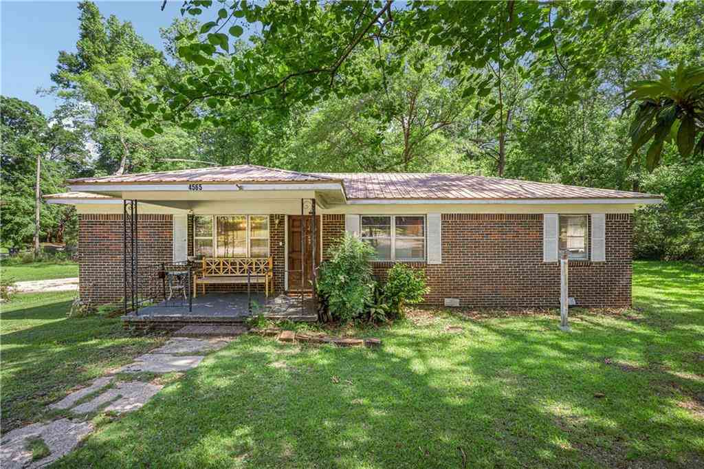 Homes For Sale - 4565 Tucker Drive<br/> Eight Mile, AL 36613