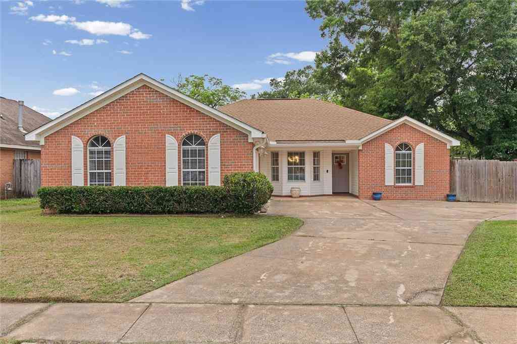 Homes For Sale - 871 Banneker Court<br/> Mobile, AL 36617