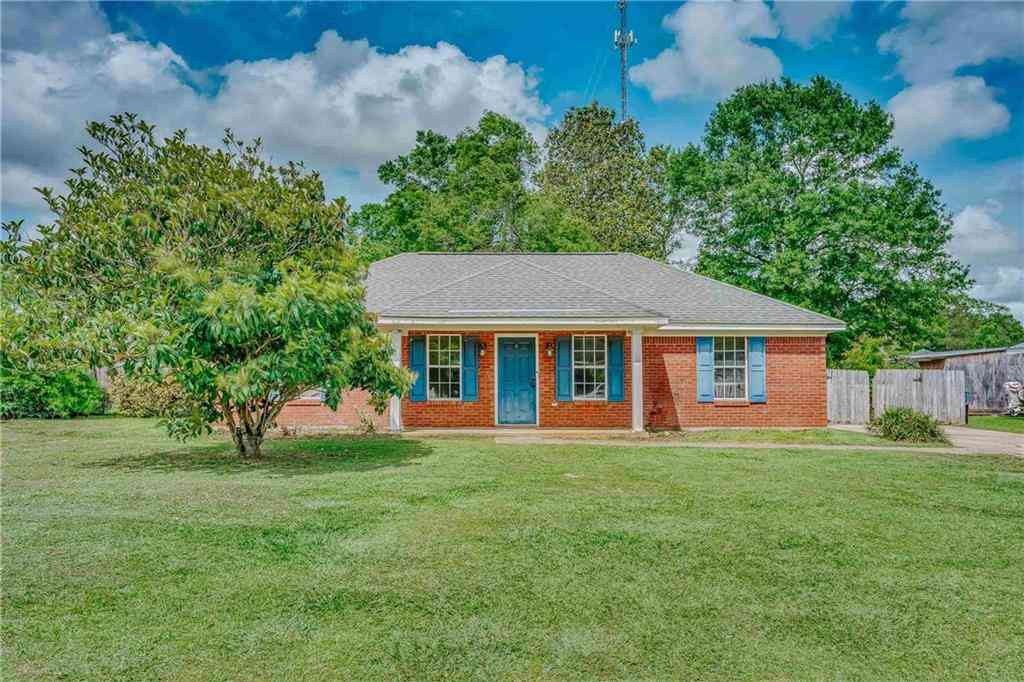 Homes For Sale - 12159 Heritage Lane<br/> Irvington, AL 36544