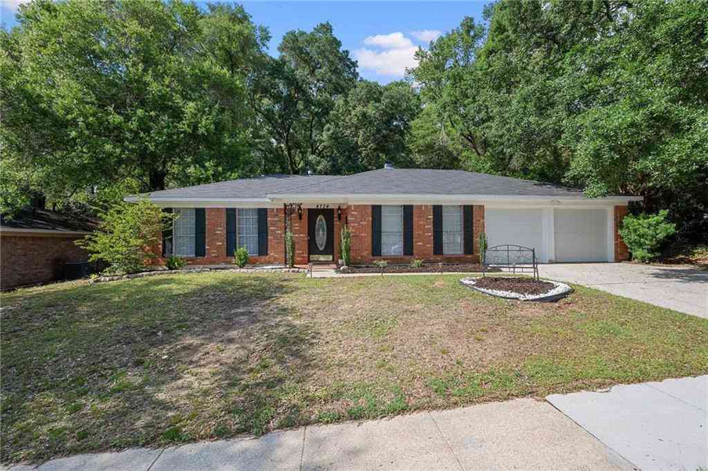 Homes For Sale - 4724 Wicker Way<br/> Mobile, AL 36609