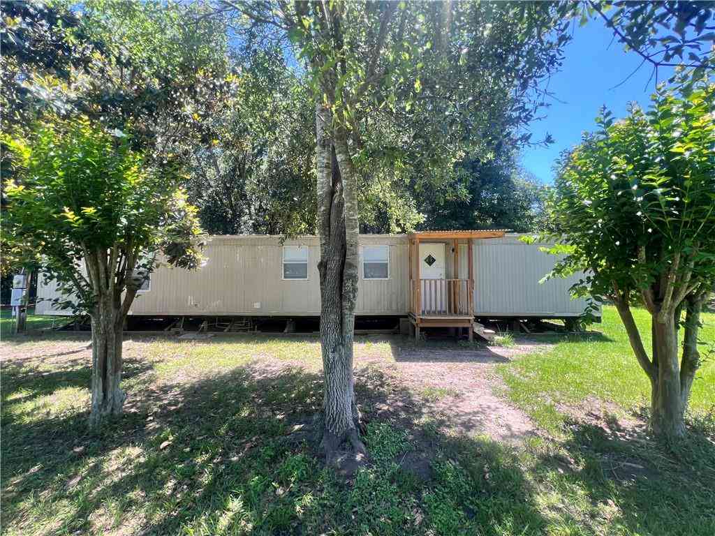 Homes For Sale - 9796 Half Mile Road<br/> Irvington, AL 36544