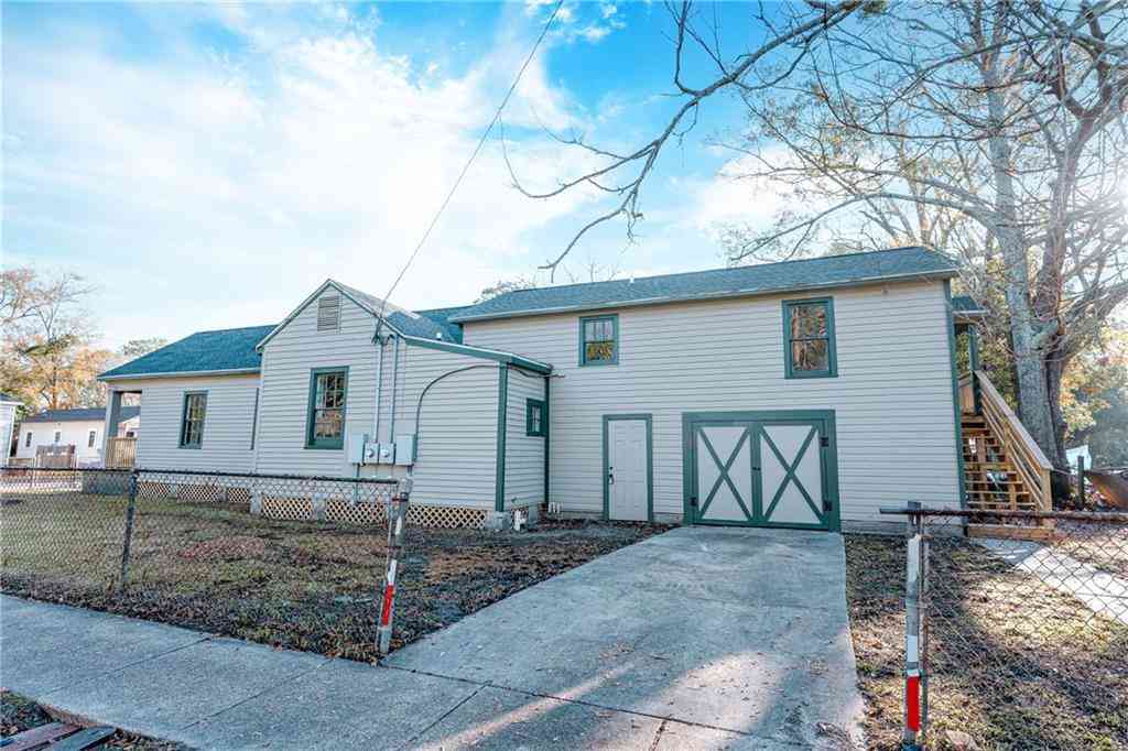 Apartment For Rent - 1013 Elmira Street #B<br/> Mobile, AL 36604
