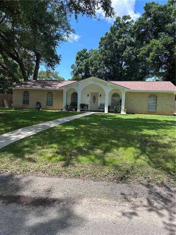 Homes For Sale - 329 Strange Avenue<br/> Saraland, AL 36571