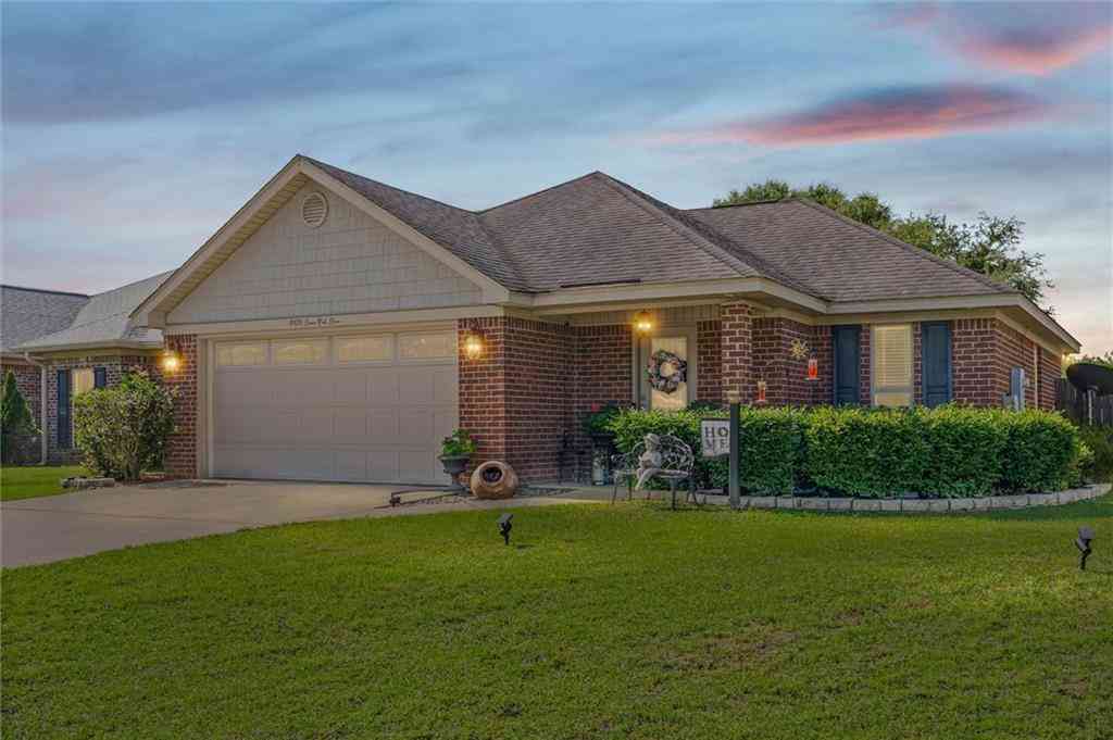 Homes For Sale - 9109 Dawes Oak Drive<br/> Theodore, AL 36582