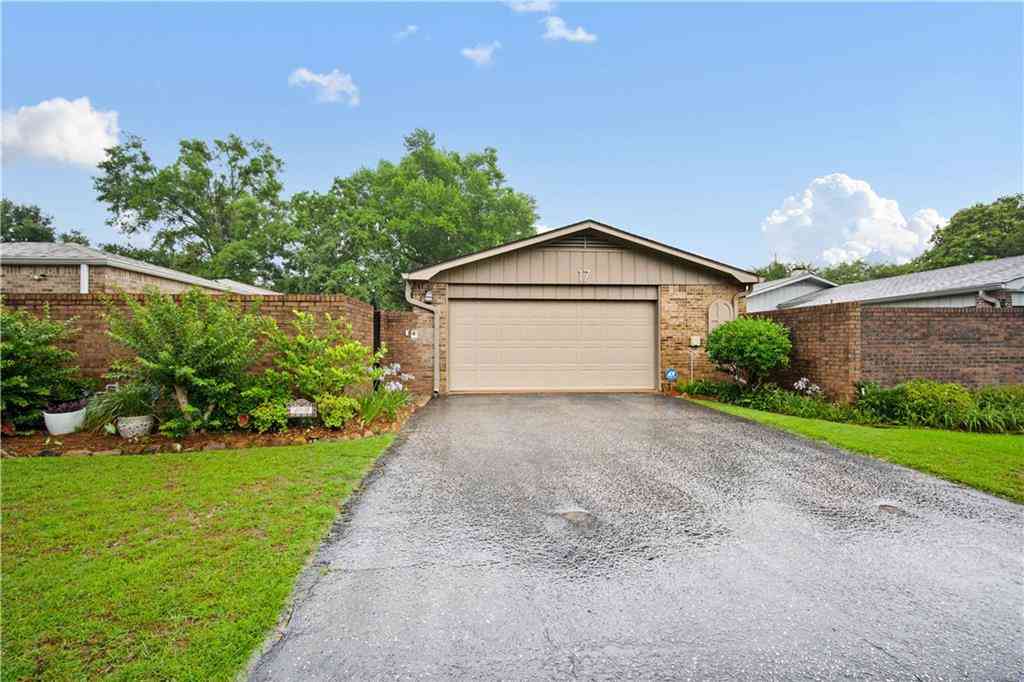 Homes For Sale - 17 W Cobblestone Way<br/> Mobile, AL 36608