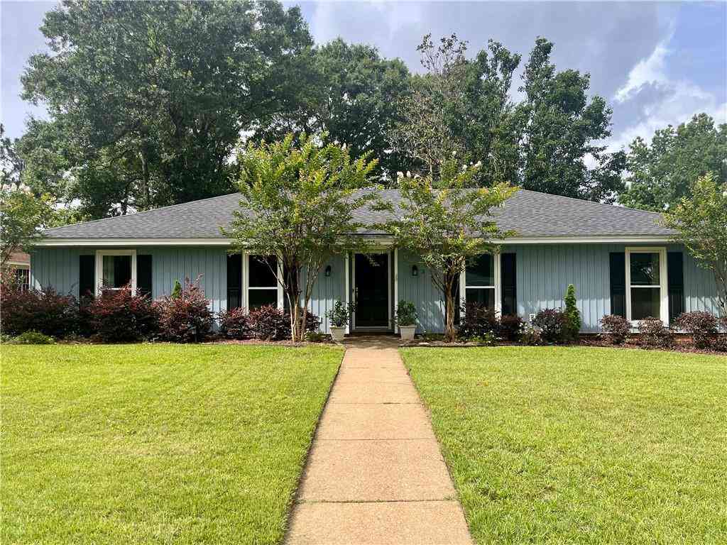 Homes For Sale - 6429 Pinehurst Run<br/> Mobile, AL 36608