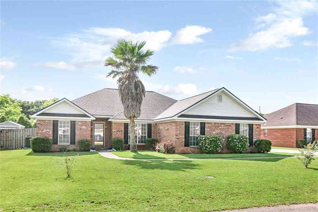 Homes For Rent - 7130 Haley's Way<br/> Theodore, AL 36582