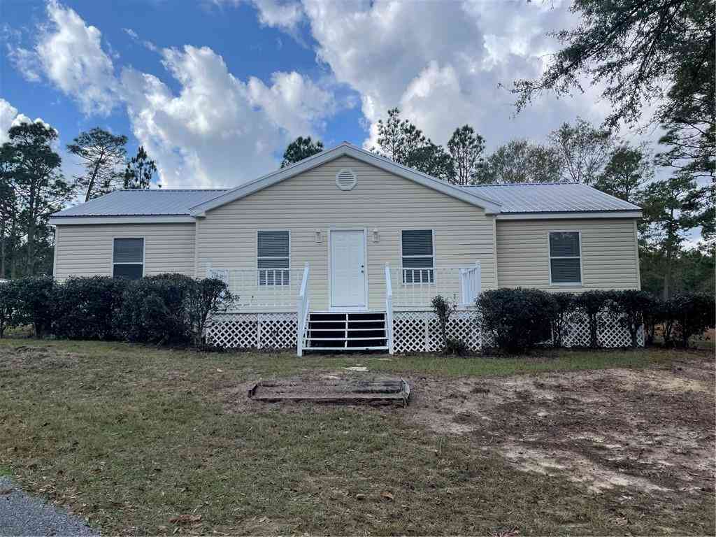 Homes For Sale - 18475 Pine Ridge Drive<br/> Citronelle, AL 36522