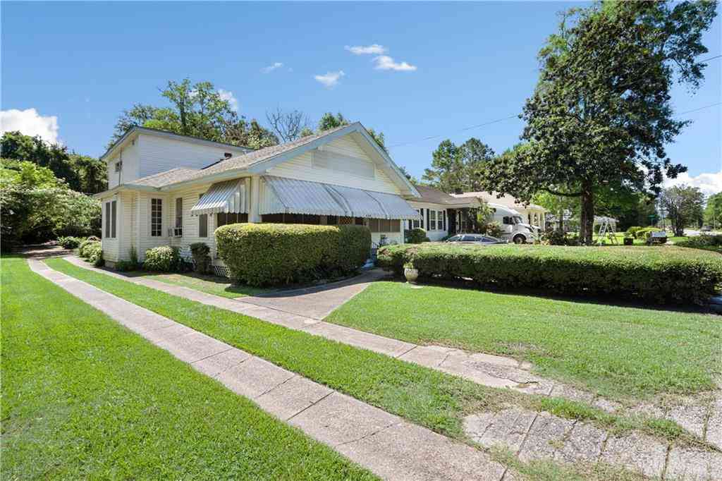 Homes For Sale - 559 Dauphin Island Parkway<br/> Mobile, AL 36606