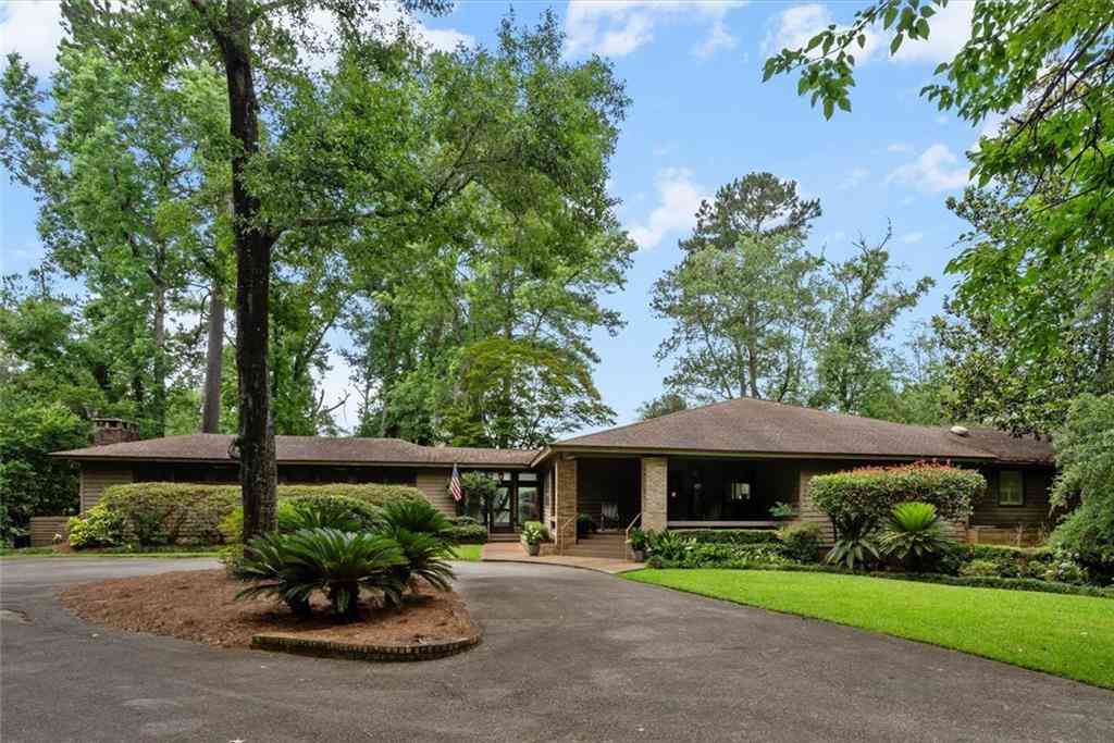 Homes For Sale - 3500 Venetia Road<br/> Mobile, AL 36605