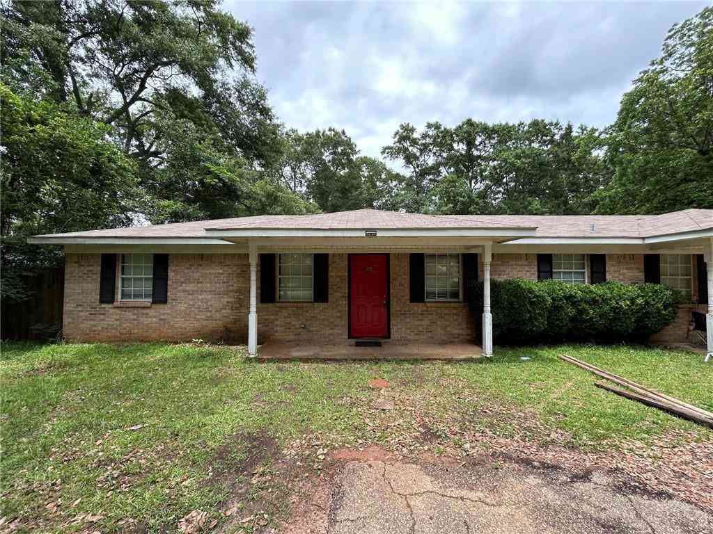 Multifamily For Rent - 8130 Centre Street<br/> Mobile, AL 36603