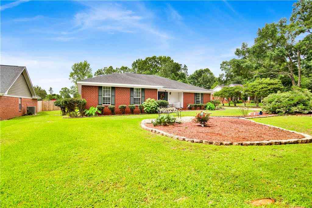 Homes For Sale - 10531 Hunters Ridge Drive<br/> Mobile, AL 36695