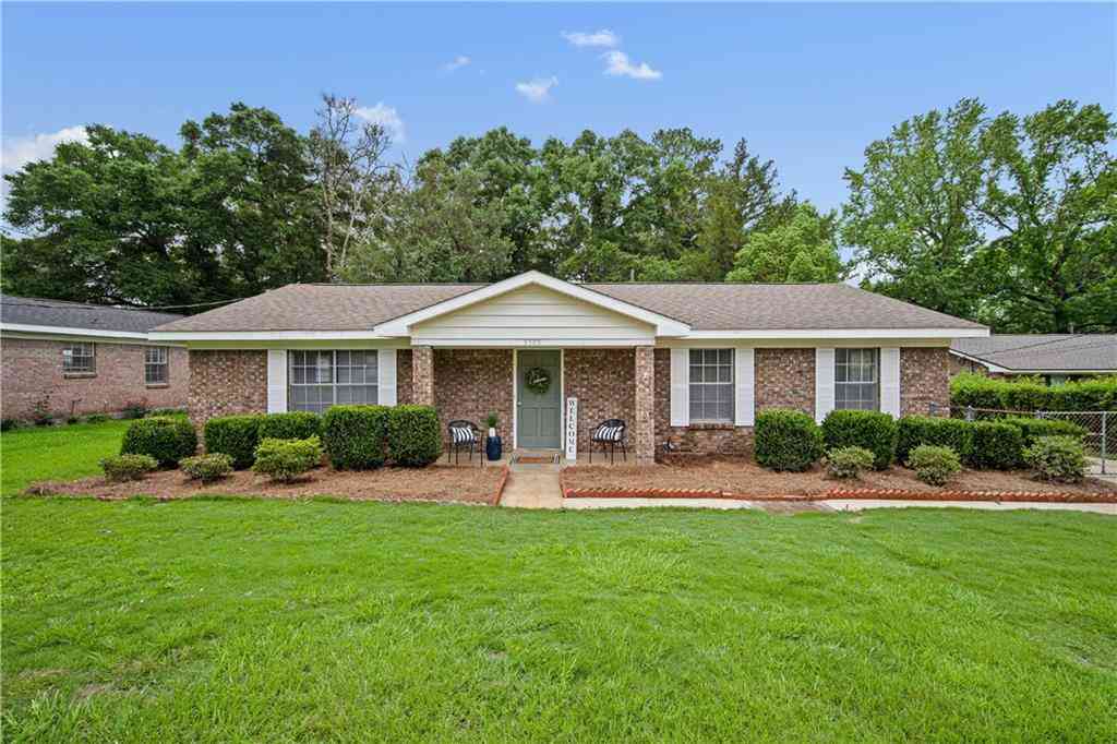 Homes For Sale - 5505 Highland Road<br/> Mobile, AL 36693