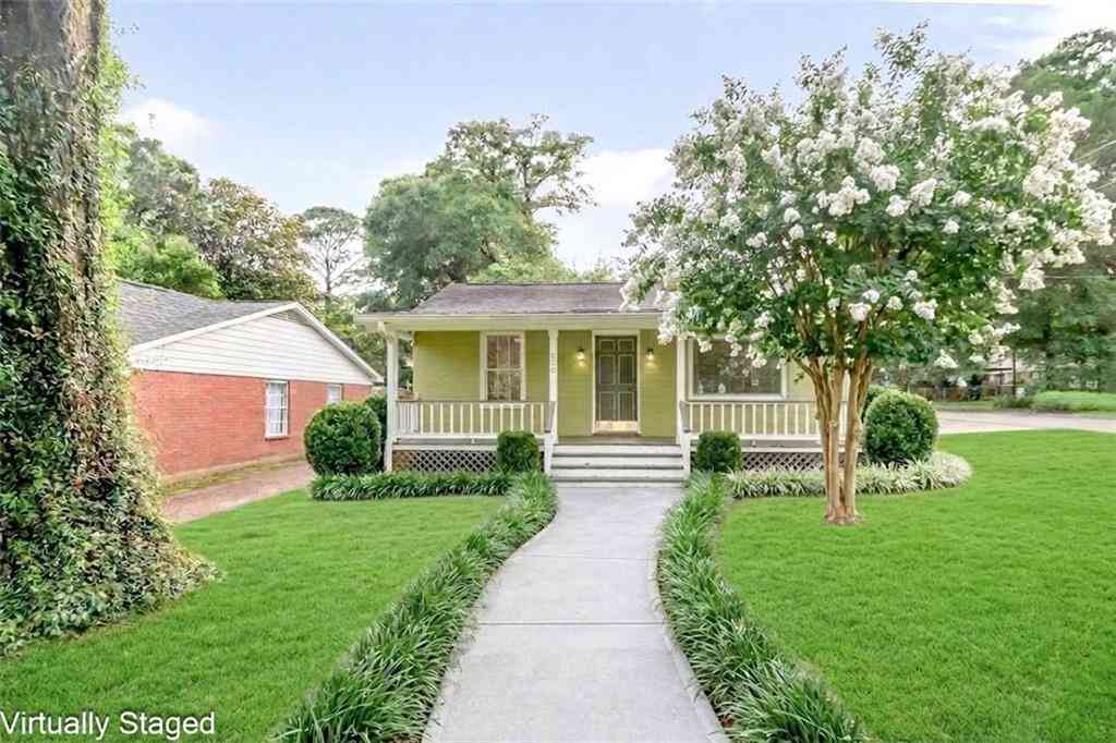 Homes For Sale - 850 Linlen Avenue<br/> Mobile, AL 36609