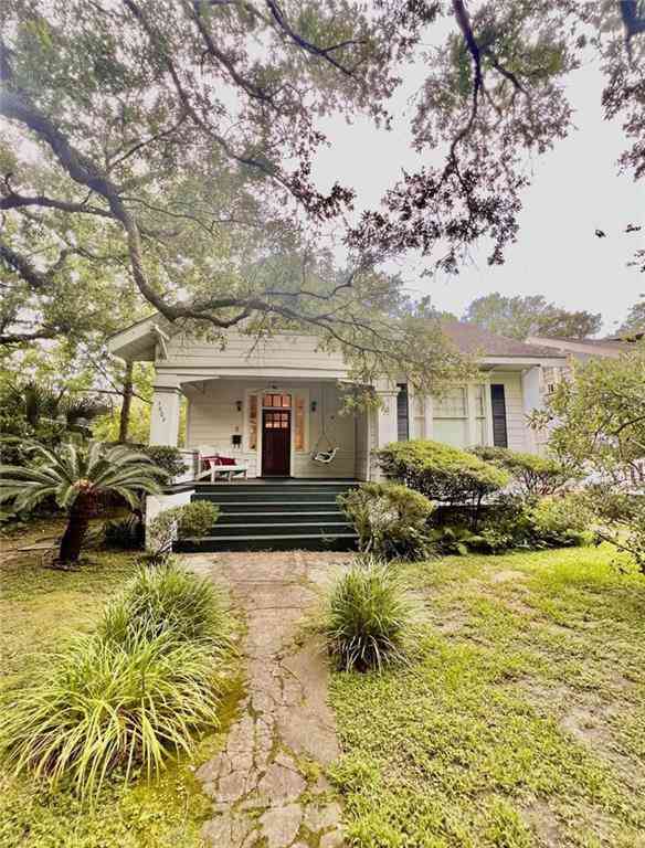 Homes For Sale - 1603 Monterey Place<br/> Mobile, AL 36604