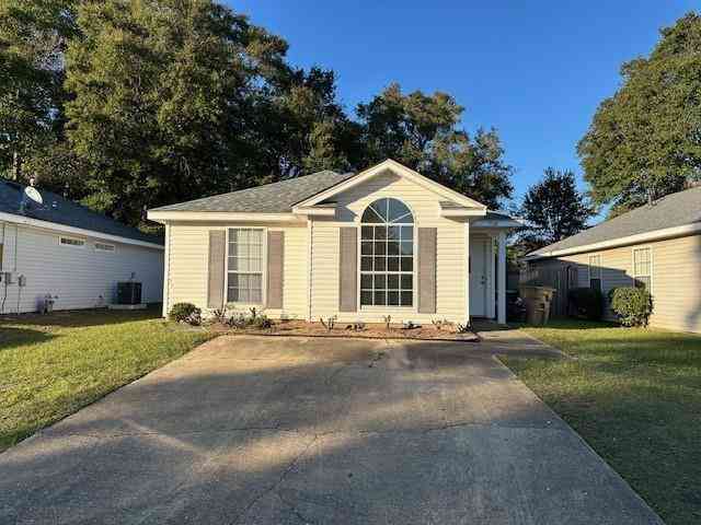 Homes For Rent - 7330 N Willow Pointe Drive<br/> Mobile, AL 36695