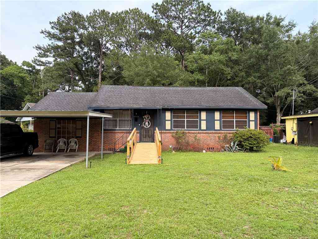 Homes For Sale - 2118 Crawford Place<br/> Mobile, AL 36617