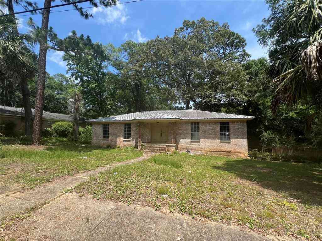 Homes For Sale - 2105 Knollwood Drive<br/> Mobile, AL 36609