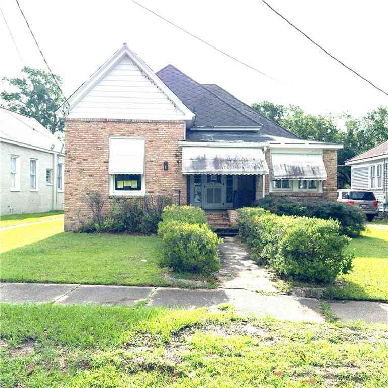 Homes For Sale - 11 Hannon Avenue<br/> Mobile, AL 36604