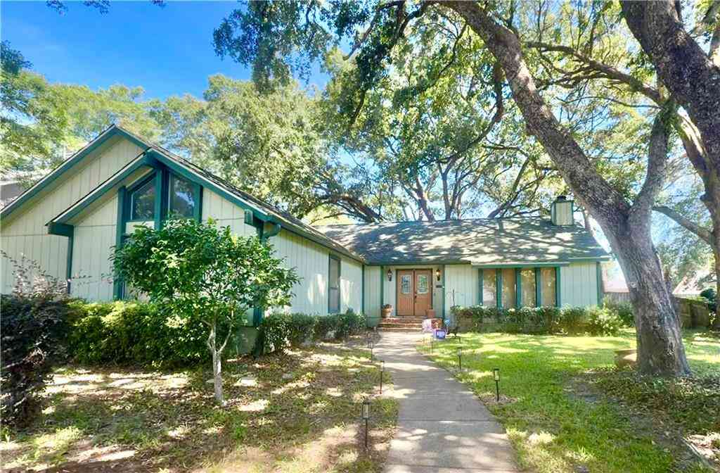Homes For Sale - 7320 Smithfield Road<br/> Mobile, AL 36695