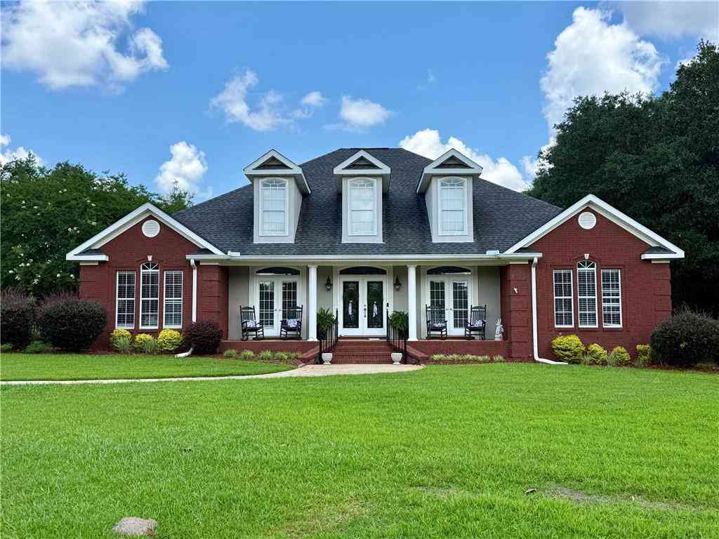Homes For Sale - 3176 Cedar Court<br/> Mobile, AL 36619