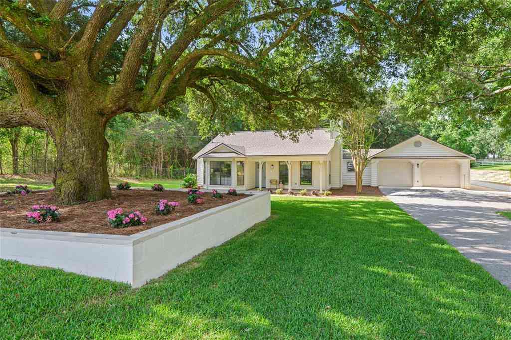 Homes For Sale - 9511 S Scott Dairy Loop Road<br/> Mobile, AL 36695