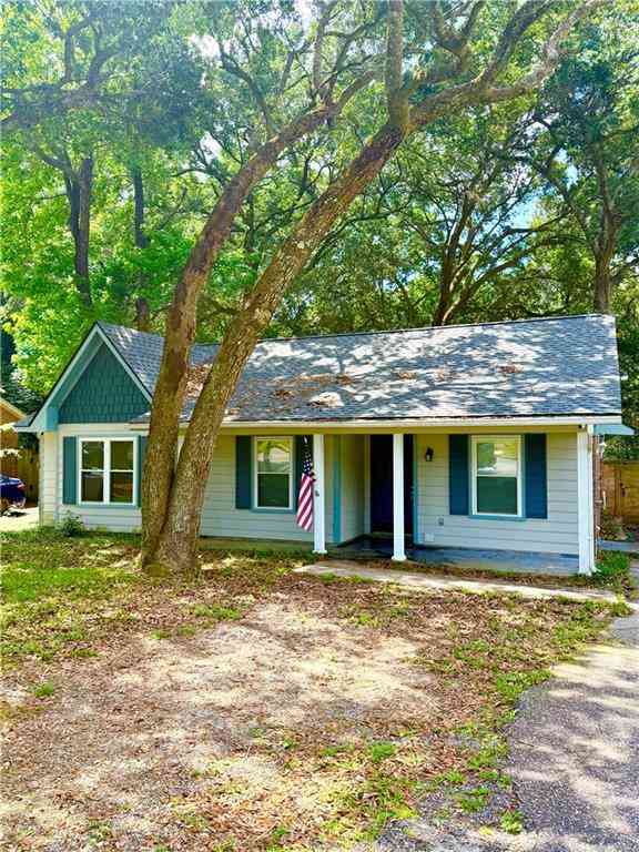 Homes For Sale - 5637 Green Tree Road<br/> Mobile, AL 36609